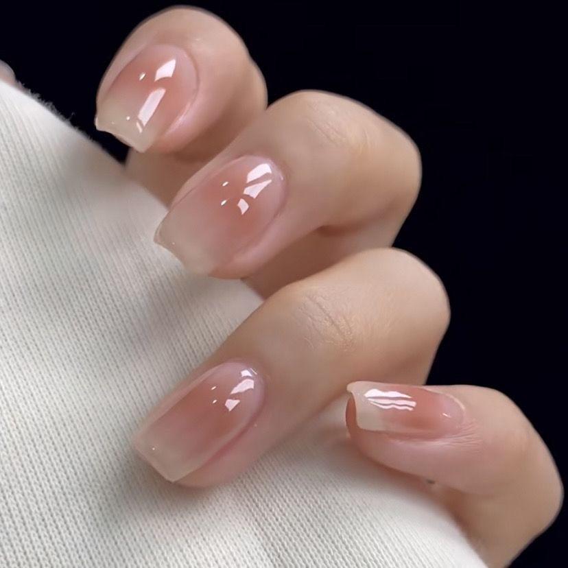 Simple French Gradient Detachable Press-On Nails: Short, Whitening False Nail Tips.