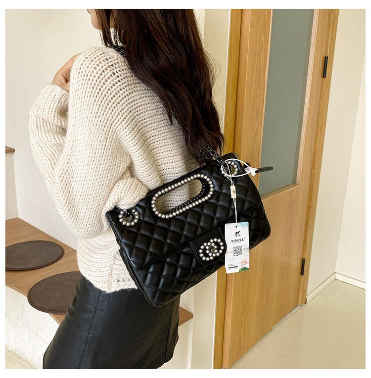 Xiaoxiangfeng pearl wrist new portable shoulder trendy fashion versatile underarm bag embroidery thread diamond grid