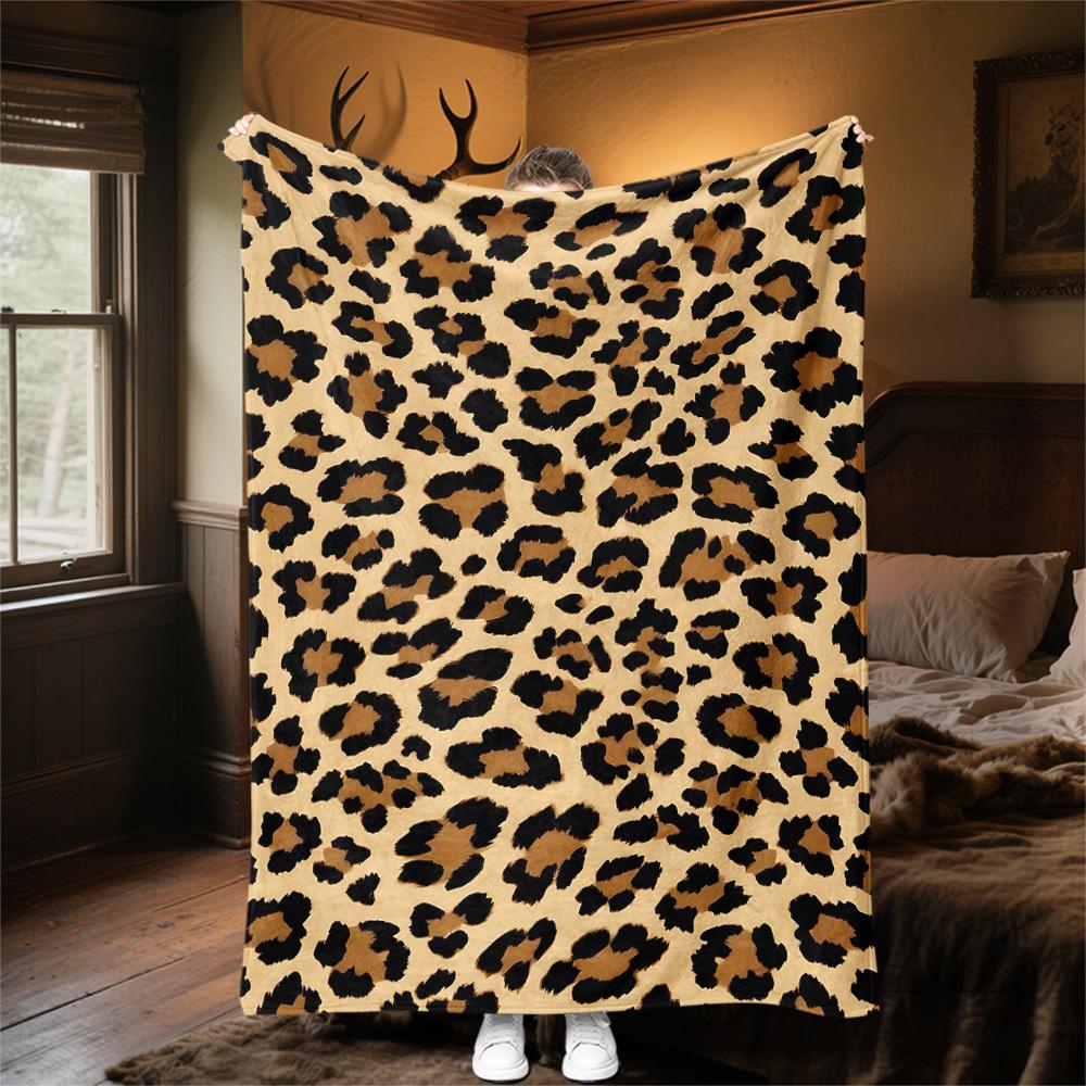 1PC Leopard PrintOutdoor Flannel Blanket - Soft Plush Decor for Picnics, camping, Bedroom, Playroom, Office, or Lunch Break 1225A
