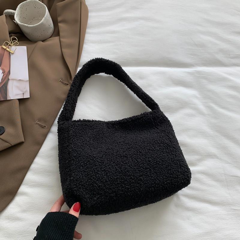 Stylish Plush Shoulder Bag For Women Trendy 2023 Spring Fashion Simple Chic чёрный
