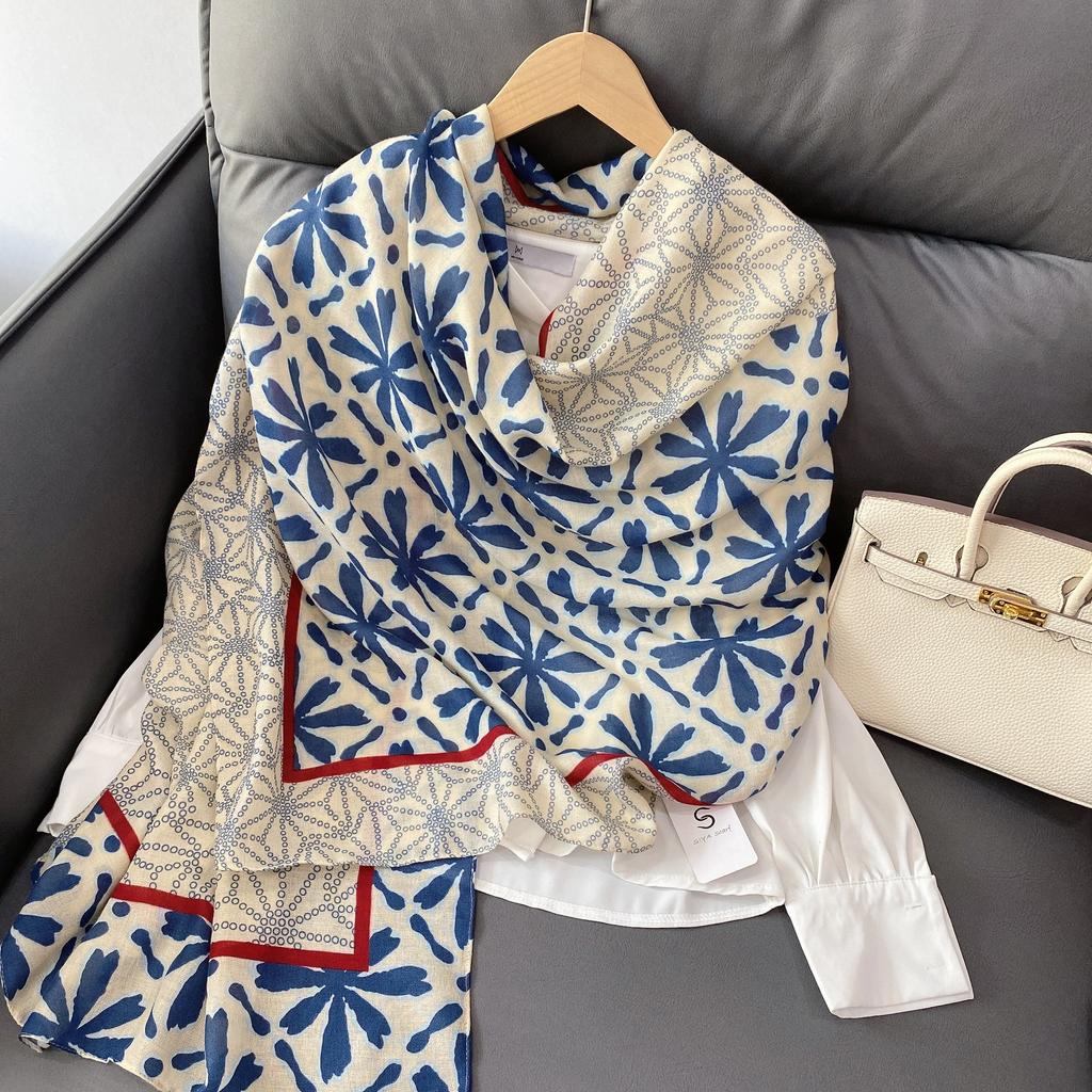 Wind new geometric color matching printed scarf summer fresh flower cotton and linen feel sunscreen shawl