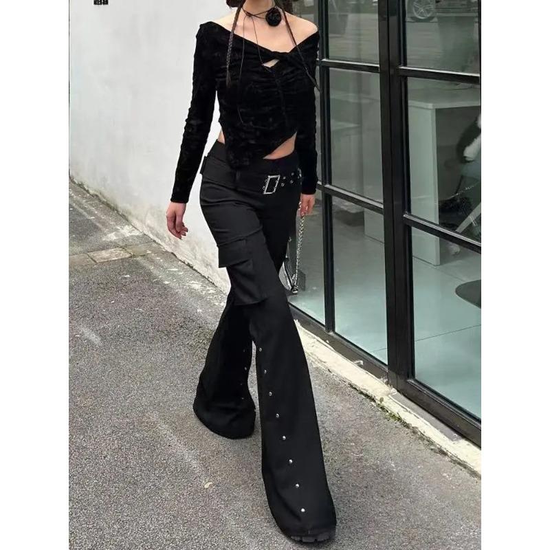 Pantaloni Svasati Basso Vita Decorativi Sottili Neri Rivettati Design Retro Y2k Harajuku Goth Donna