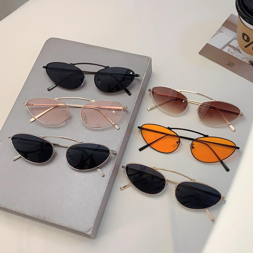 New Fashion Triangle Decor Sunglasses Women Cat Eye Trends Shades Sun Glasses Luxury Metal Beach Sunglasses
