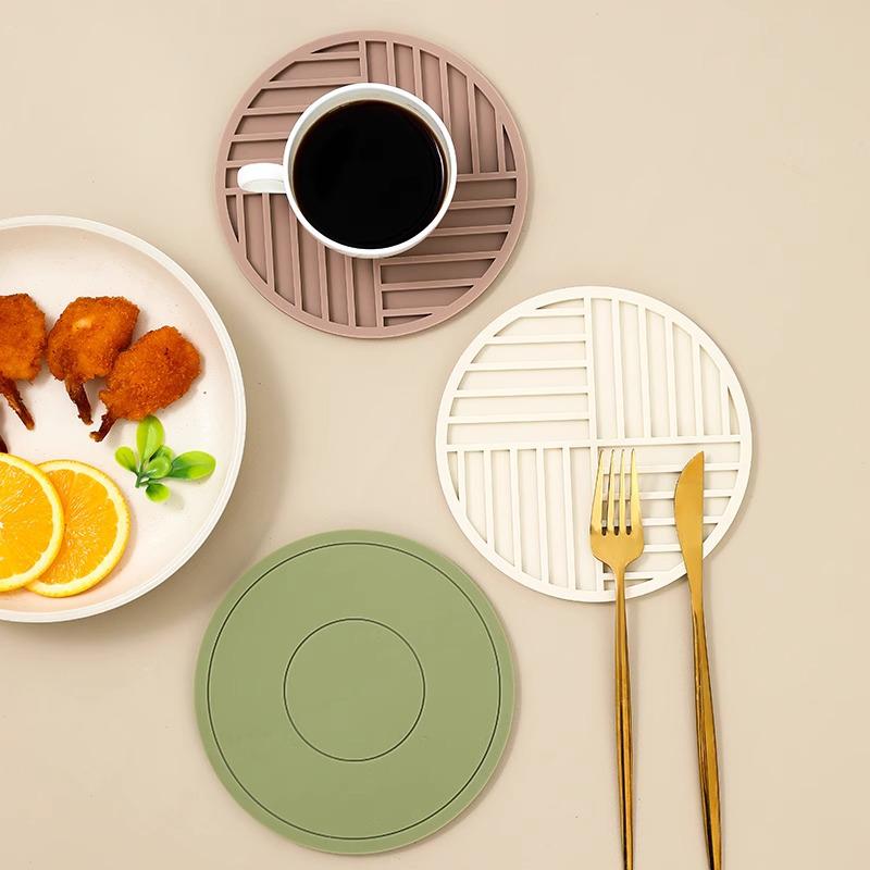 Silicone Heat-Resistant Coaster & Casserole Pad – Household Anti-Scald Dining Table Protector