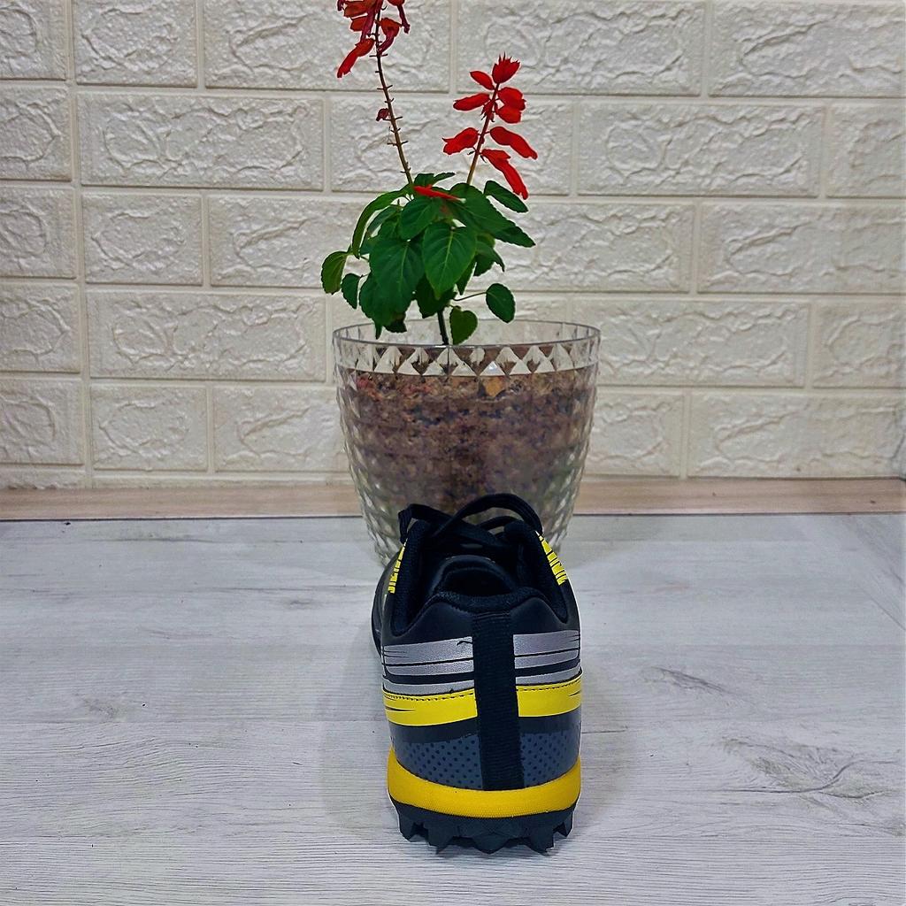 Jump 29117 Black-Yellow Lace-up Astroturf Football Shoes