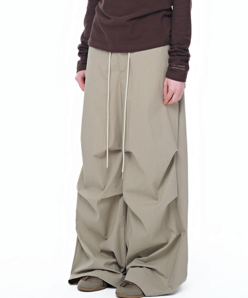 AEGO FREEDOM LAB Double Tuck Nylon Pants_Beige