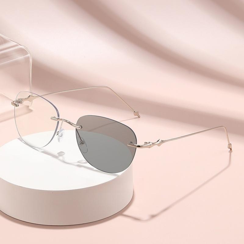 Metal Frameless Photochromic Anti-Blue Light Myopia Glasses Unisex High-Definition Comfort Eyewear Minus Diopter 0 To -4.0