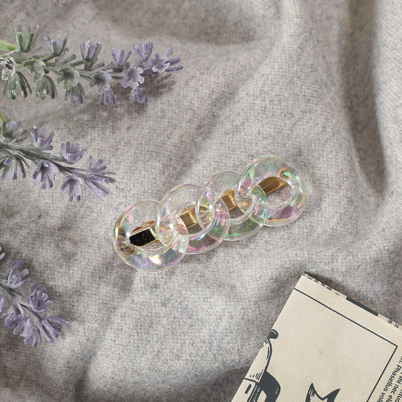 Marble Chain Bangs Clip (Aurora)