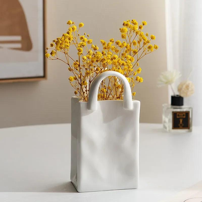 Nordic Creative Shopping Basket ceramic mini Vase Bag Decoration Simple Dried Flower Arrangement Vases Table Decor mini pots Art