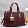 Urban Simple Pu Lattice Leather Tote Bag For Women With Large Capacity And Zipper Closure