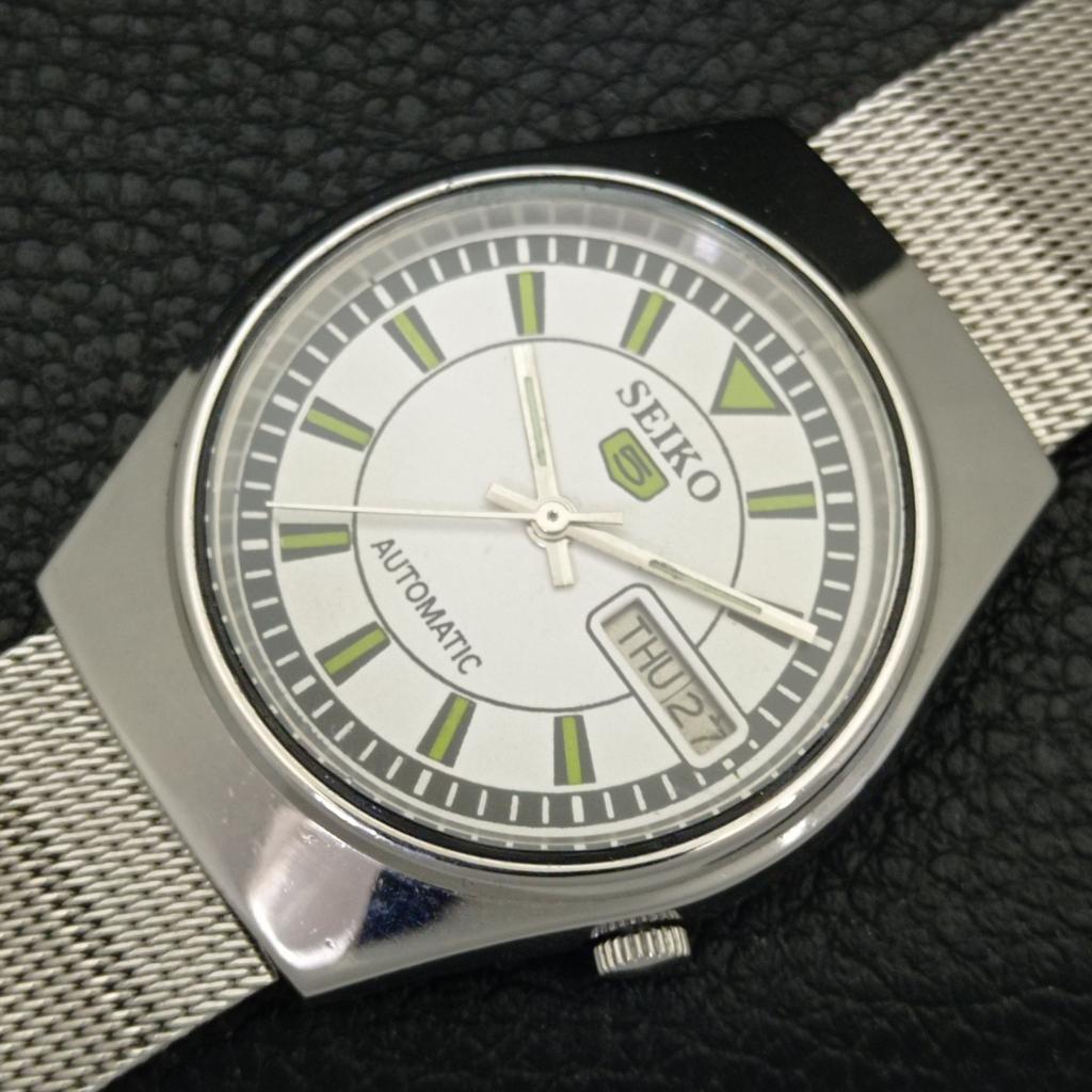 JAPAN VINTAGE SEIKO 5 AUTOMATIC 7009A MENS WHITE COLOR DIAL WATCH A702098-5 R208-a702098