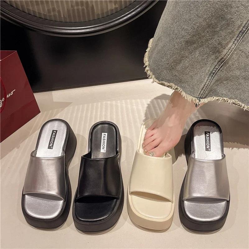 Fashion Ladies Beach High Heeled Women's Summer New Thick Soled Sandals Square Toe Luxury Designer Slippers Slides Platform Thick Wedges