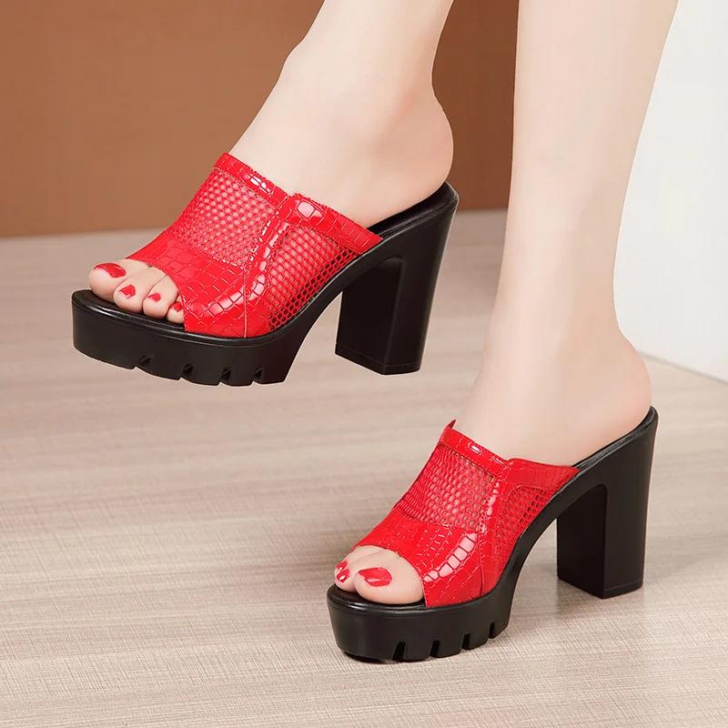 

Маленький размер 32-43 Новые кожаные туфли с вырезами Летние шлепанцы на платформе Женские 2025 Блочный высокий каблук Тапочки Элегантные Офисные Мама 36