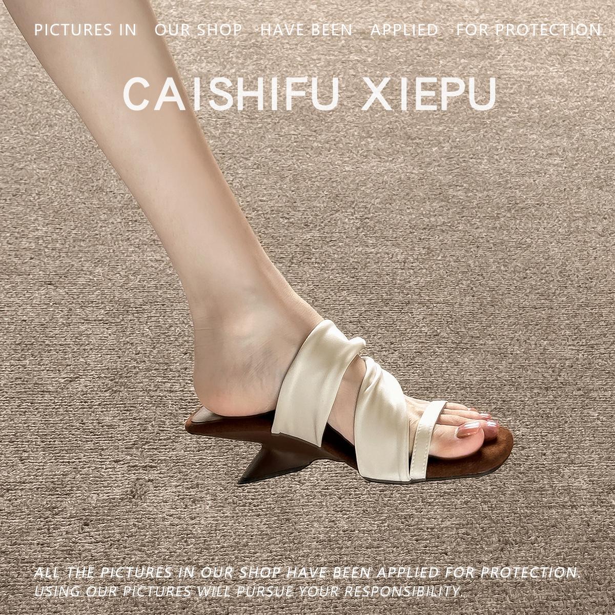 

Нишевый дизайн, французский хай-энд! Босоножки с квадратным носком и танкеткой, женские летние, корейская версия, с открытым носком 40 бордовый