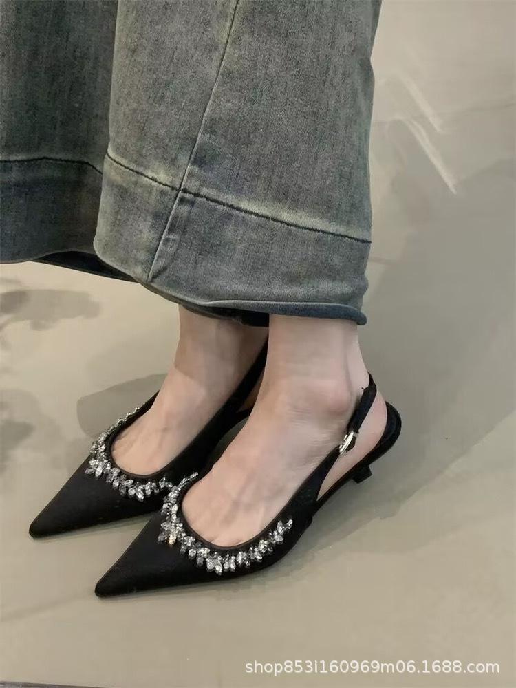 

Nude pointed rhinestone rear empty high-heeled sandals women s 2025 summer European station new one-word buckle wine glass and sandals 35 чёрный
