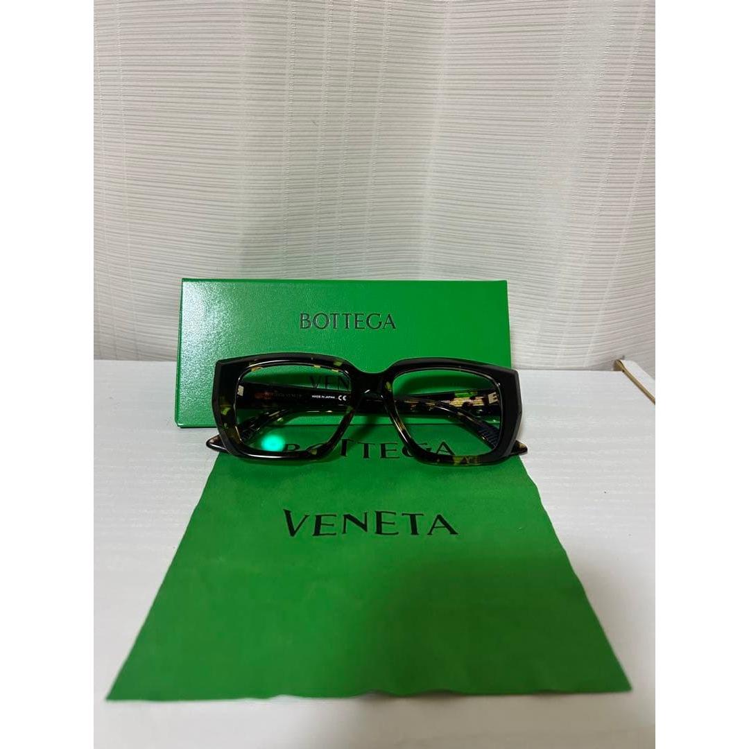 Used BOTTEGA VENETA square glasses