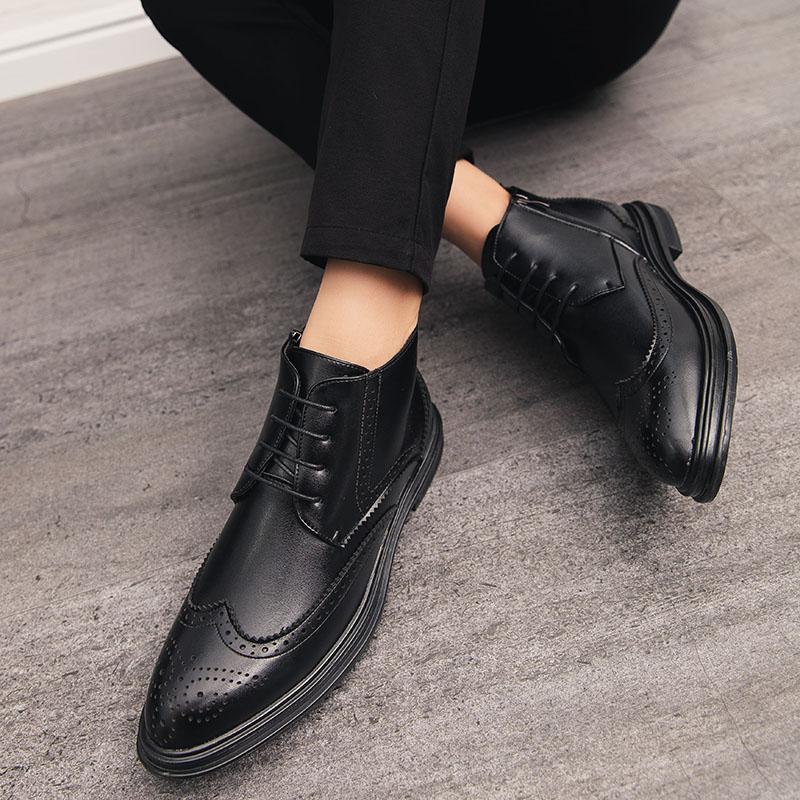Men Black Ankle Boots Motorcycle Casual Brown Brogues Waterproof Men’s Street Style Boots Wingtip Dress Formal Leather Boots