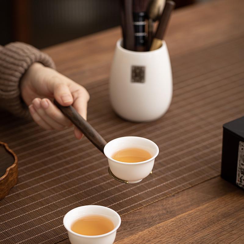 White Porcelain Kung Fu Tea Ceremony Set: 6-Piece Accessory Kit with Tea Clip, Needle, Teapot Brush for Home Use