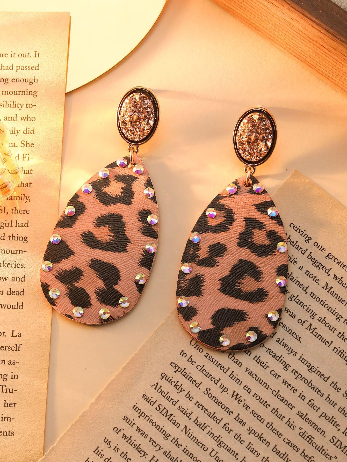 

Exaggerated Metal Geometric Leopard Print Earrings With Rhinestones Flash Leather Earrings Women S Retro Earrings Jewelry