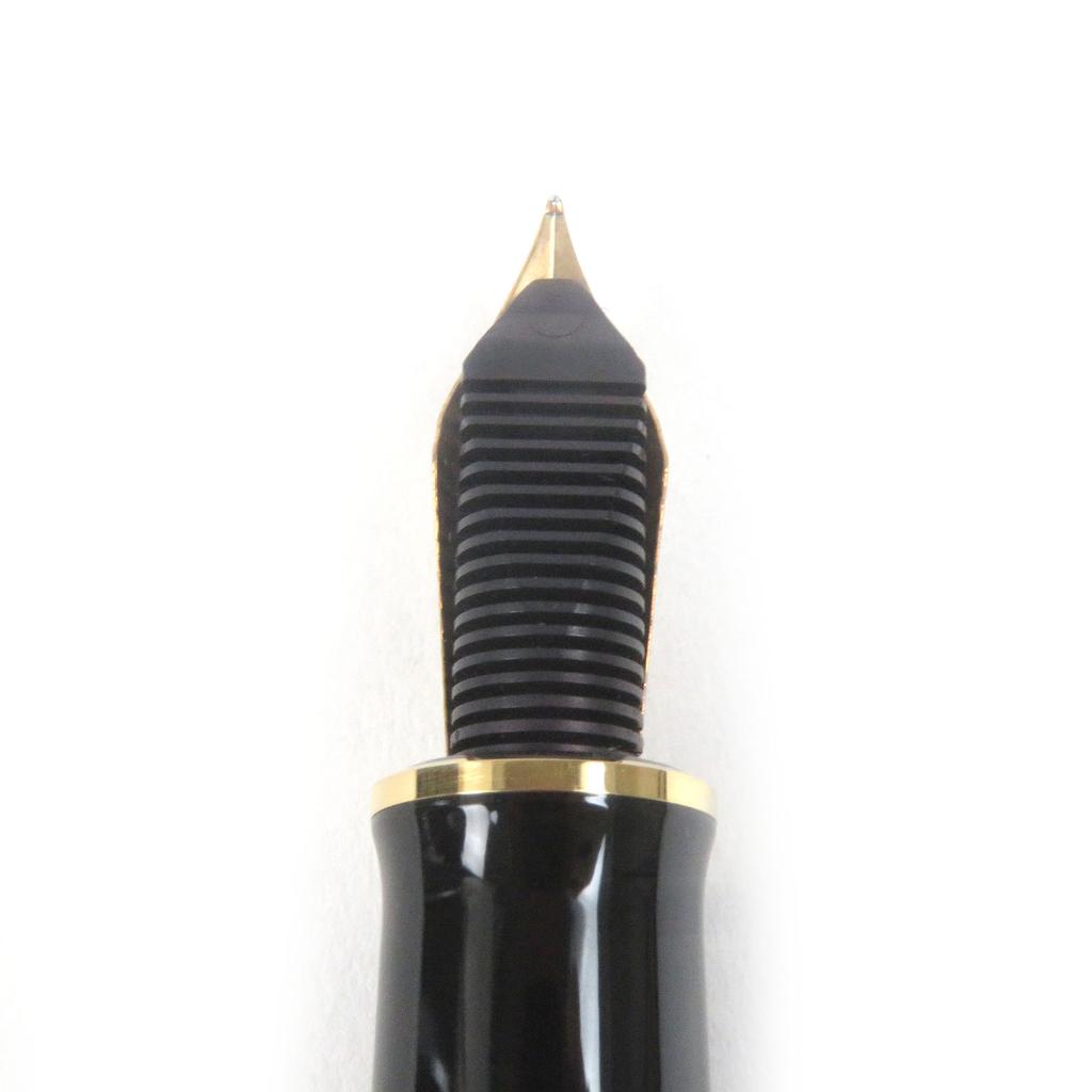 Excellent PERIKAN Fountain Pen Souvern Big Toledo Cap Type Black Gold 18K Used