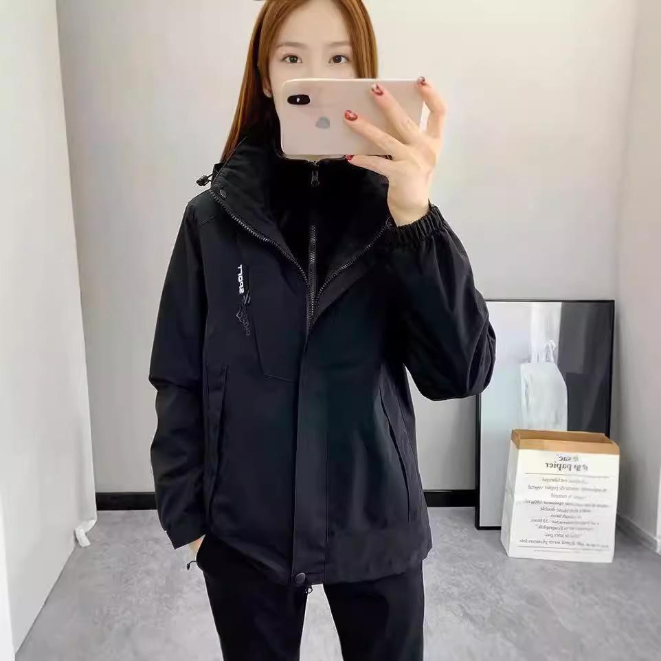 Women's 3-in-1 Detachable Jacket: 2024 Windproof Velvet Lined for Autumn/Winter