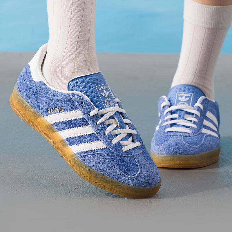 Adidas Women s HQ8717 Lifestyle Sneakers 38.5