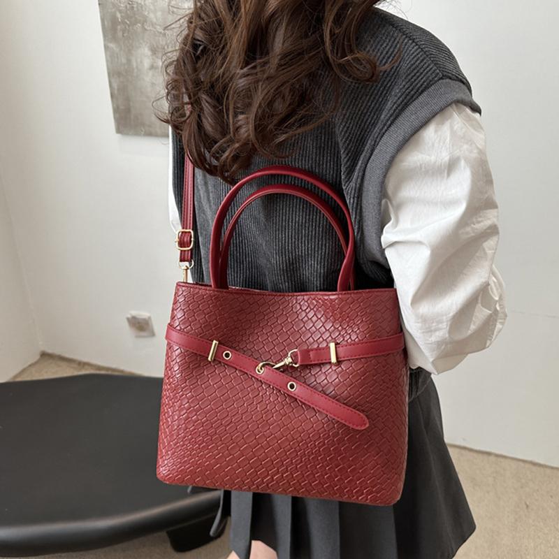 Fall New Woven Bucket Bag Women Minimalist Versatile Shoulder Crossbody High-end Handheld Purse CLE