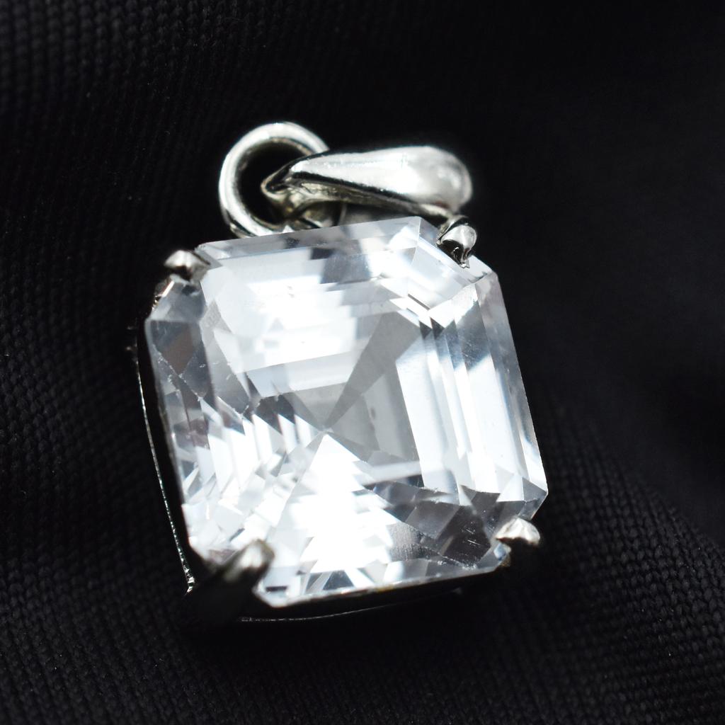 Sapphire 25 Ct Silver White Square Cut Natural Pendant Loose Gemstone CERTIFIED AR-3645-Sa