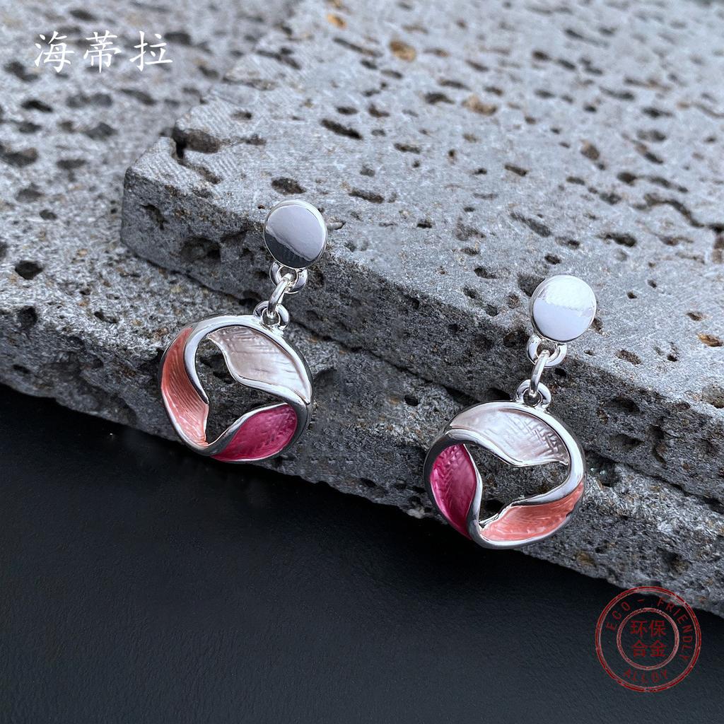 New rose red flower hollow alloy earrings, colored painting oil high-end women's petal studs