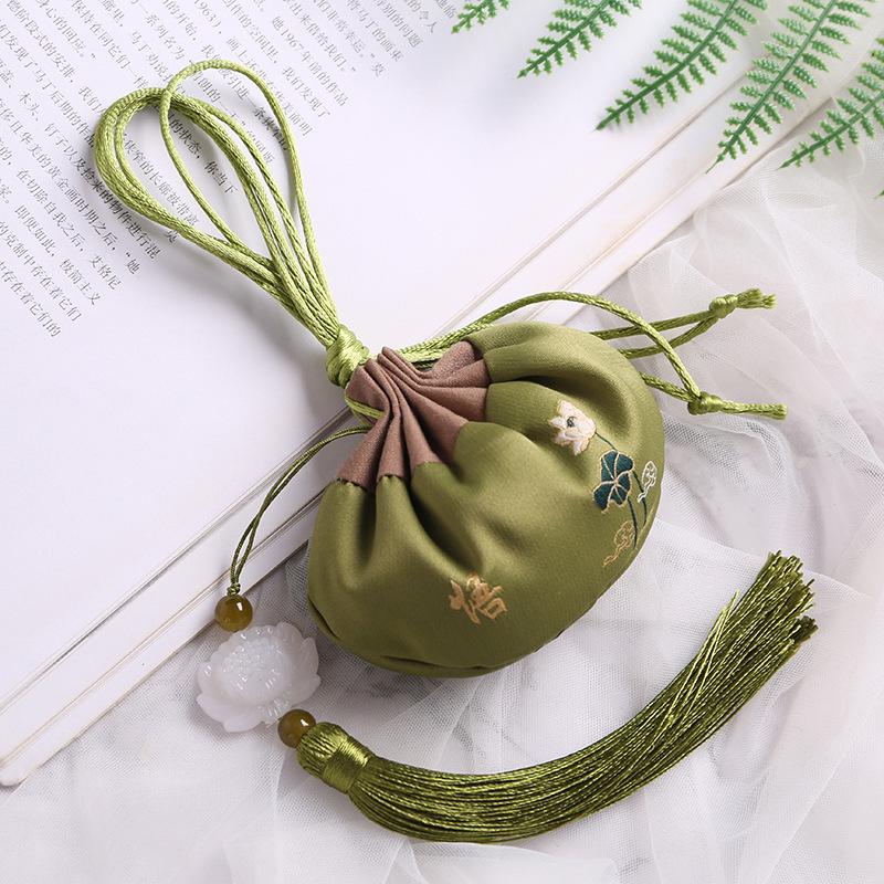 Ping An Cultural Scenic Amulet: Hanfu Style Sachet Pendant for Safety and Luck