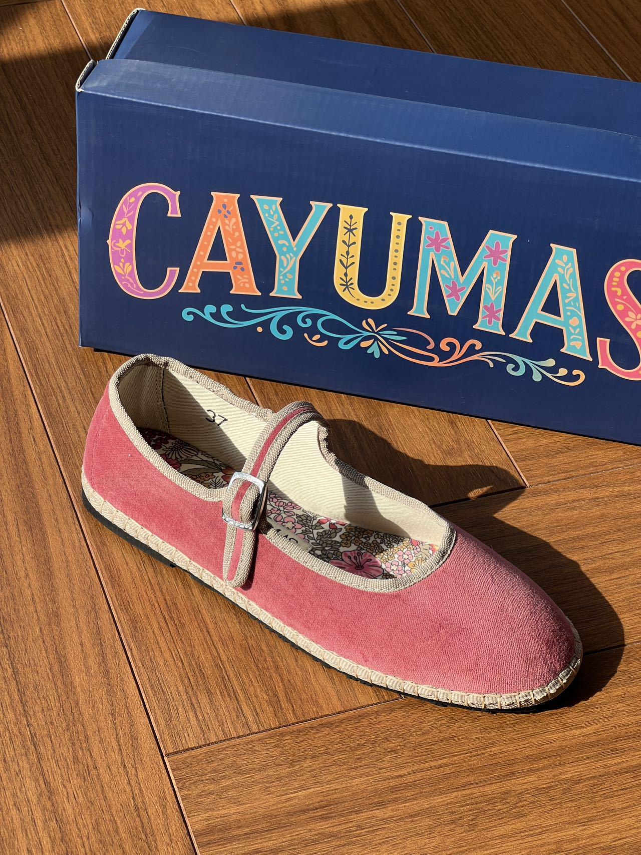 Cayumas Italian Handmade Velvet Flat Women`s