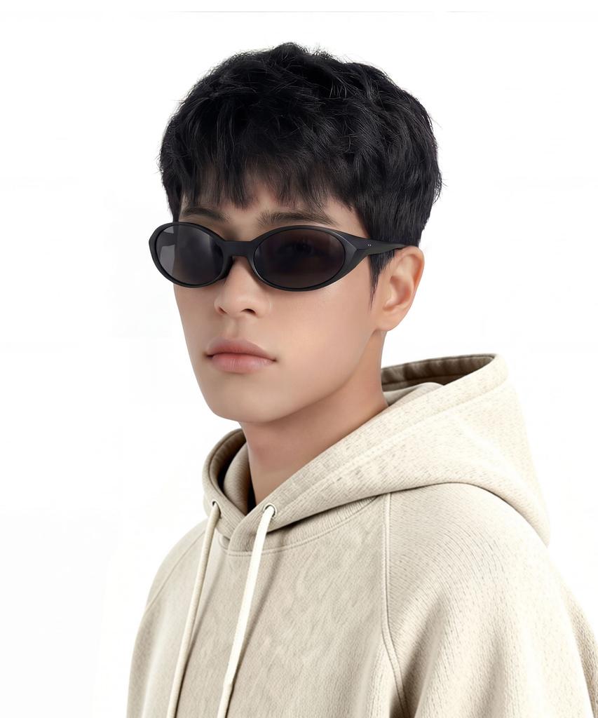 Weeoweeo London Black Sunglasses