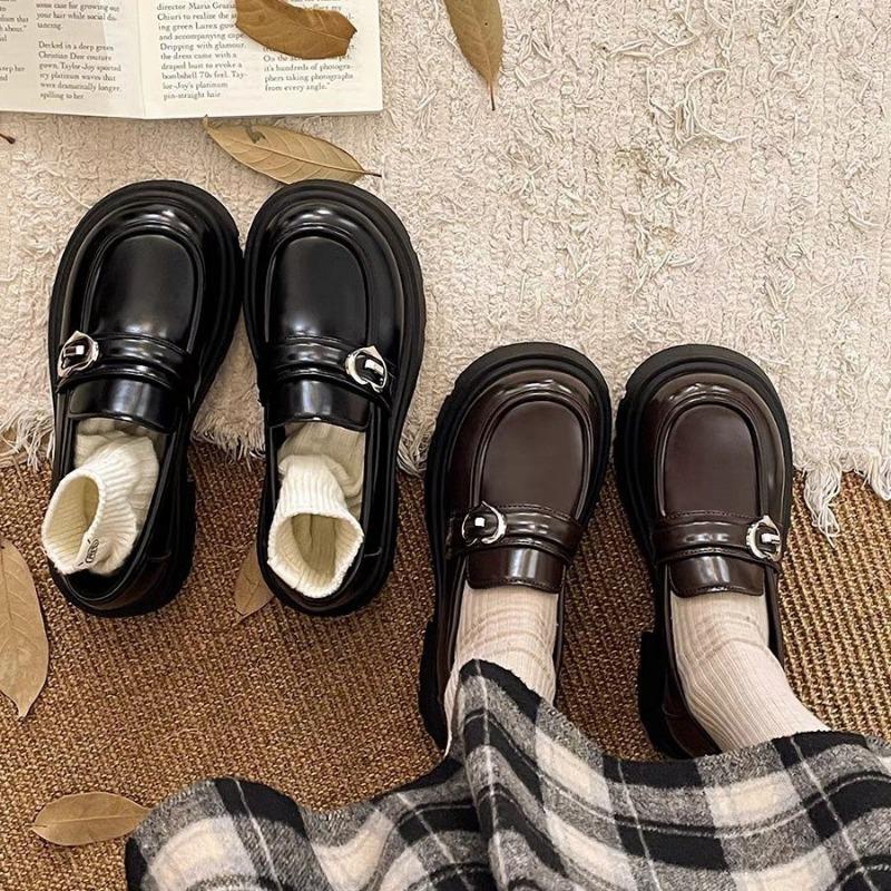 Black retro thick heel platform small leather shoes women's autumn new one-pedal loafers