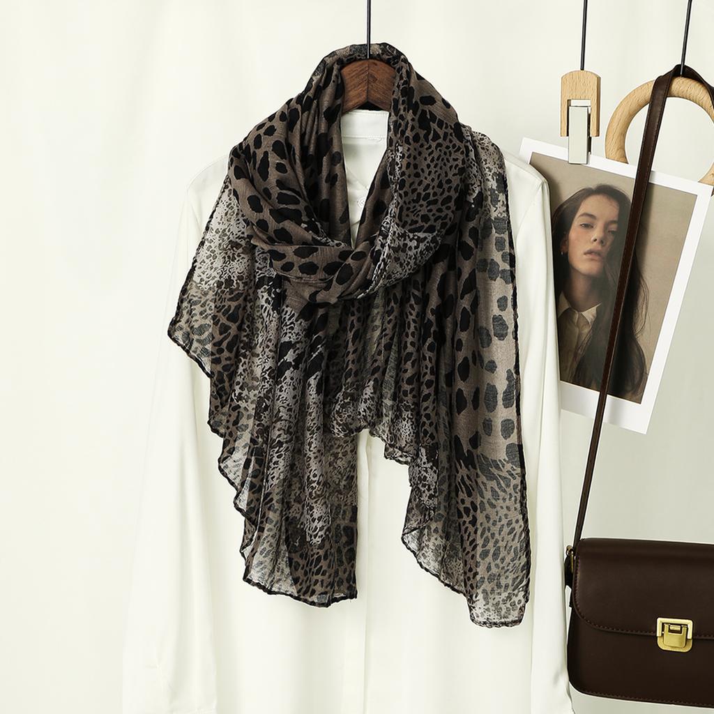 Neuer Hijab mit Leopardenmuster Atmungsaktiv Leichtgewicht Weich Baumwolle Rayon Viskose Gewebt Modal Muslimischer Damen Schal Hijab Tuch