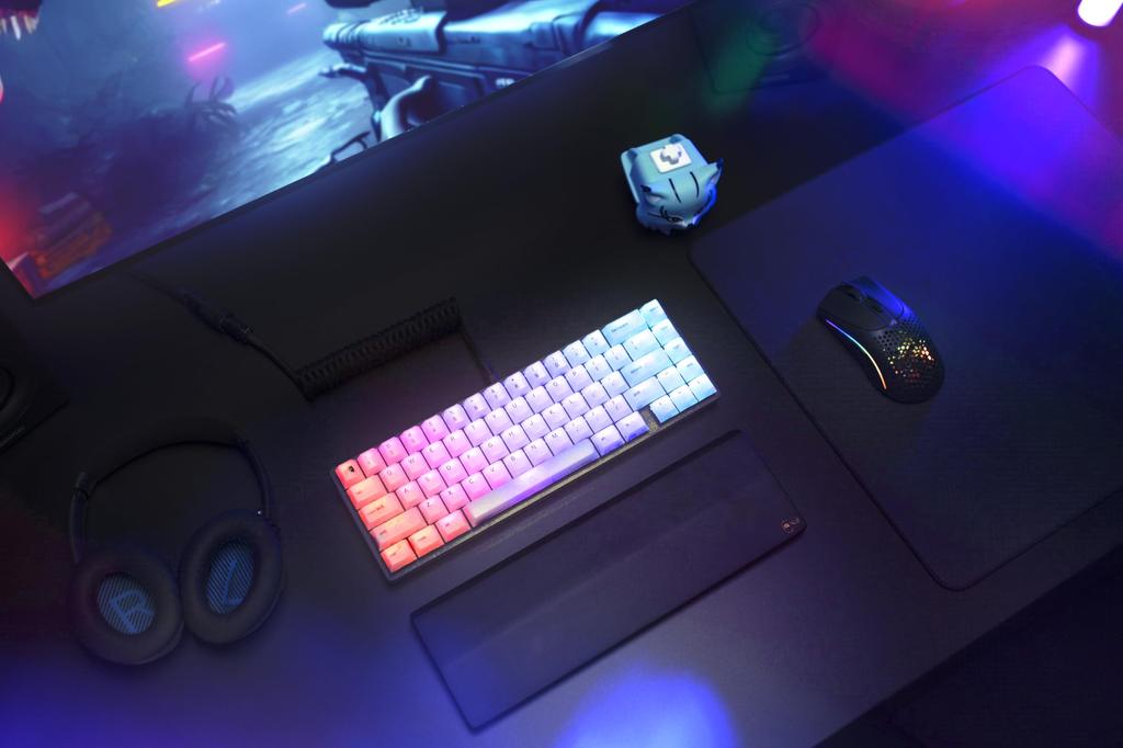 Glorious POLYCHROMA RGB KEYCAPS Translucent RGB Transparent Cherry Profile US ANSI English Layout 115 Keycaps KB760 GLO-KC-POLY-RGB