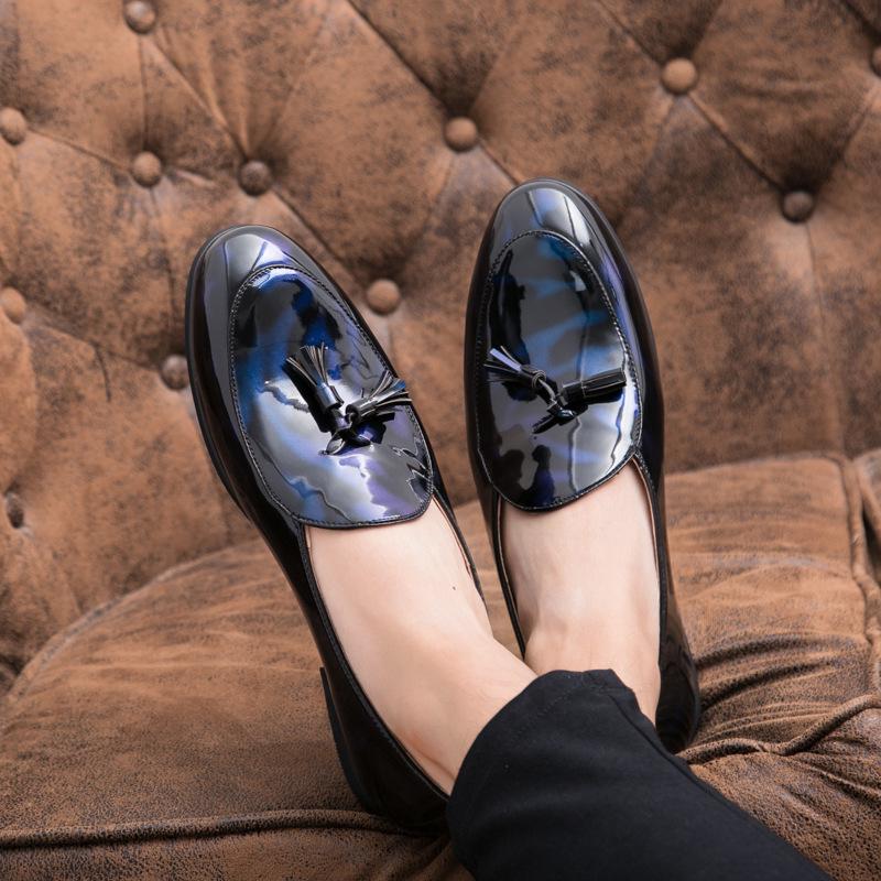Men's Tassel Slip-on Leather Loafers - Pointed Toe, Plus Size, Formal Business Casual Shoes, Shiny Finish.