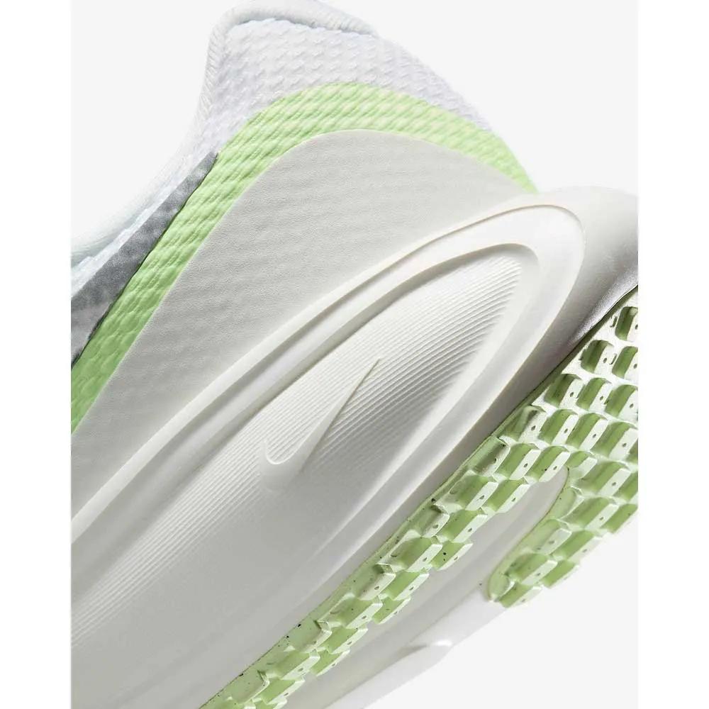 Nike Кроссовки для бега Revolution 8