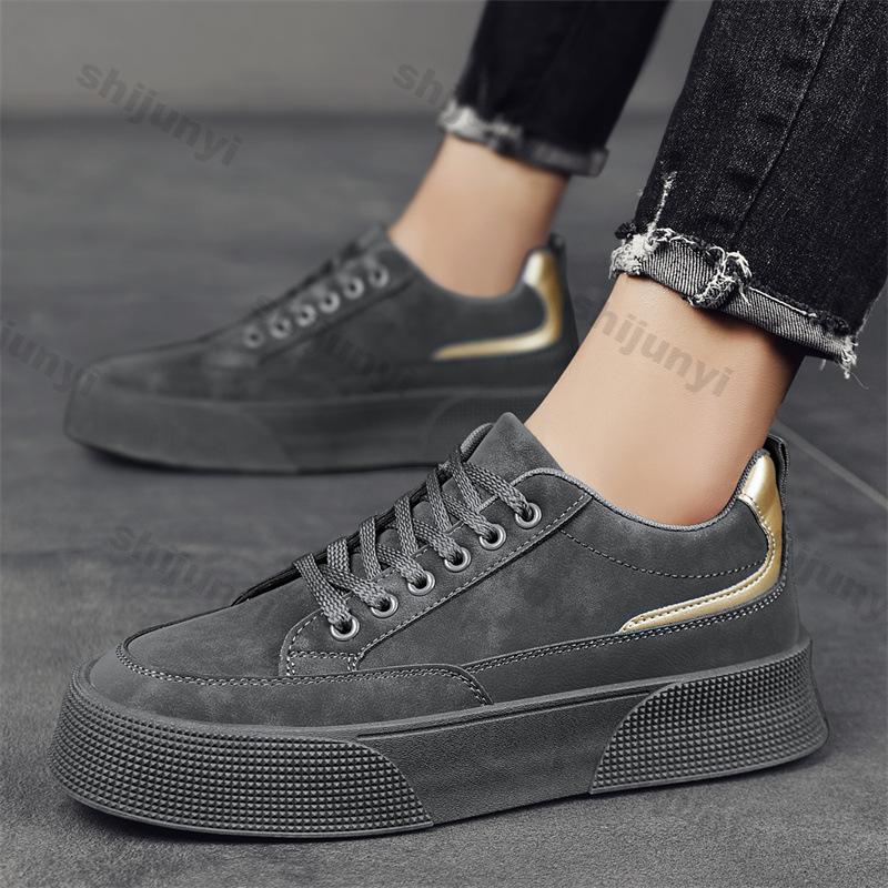 Men's Shoes Sneakers Spring Autumn New Anti Slip Lace Up Skateboard Shoes Fashion Comfortable Outdoor Korean Running Shoes