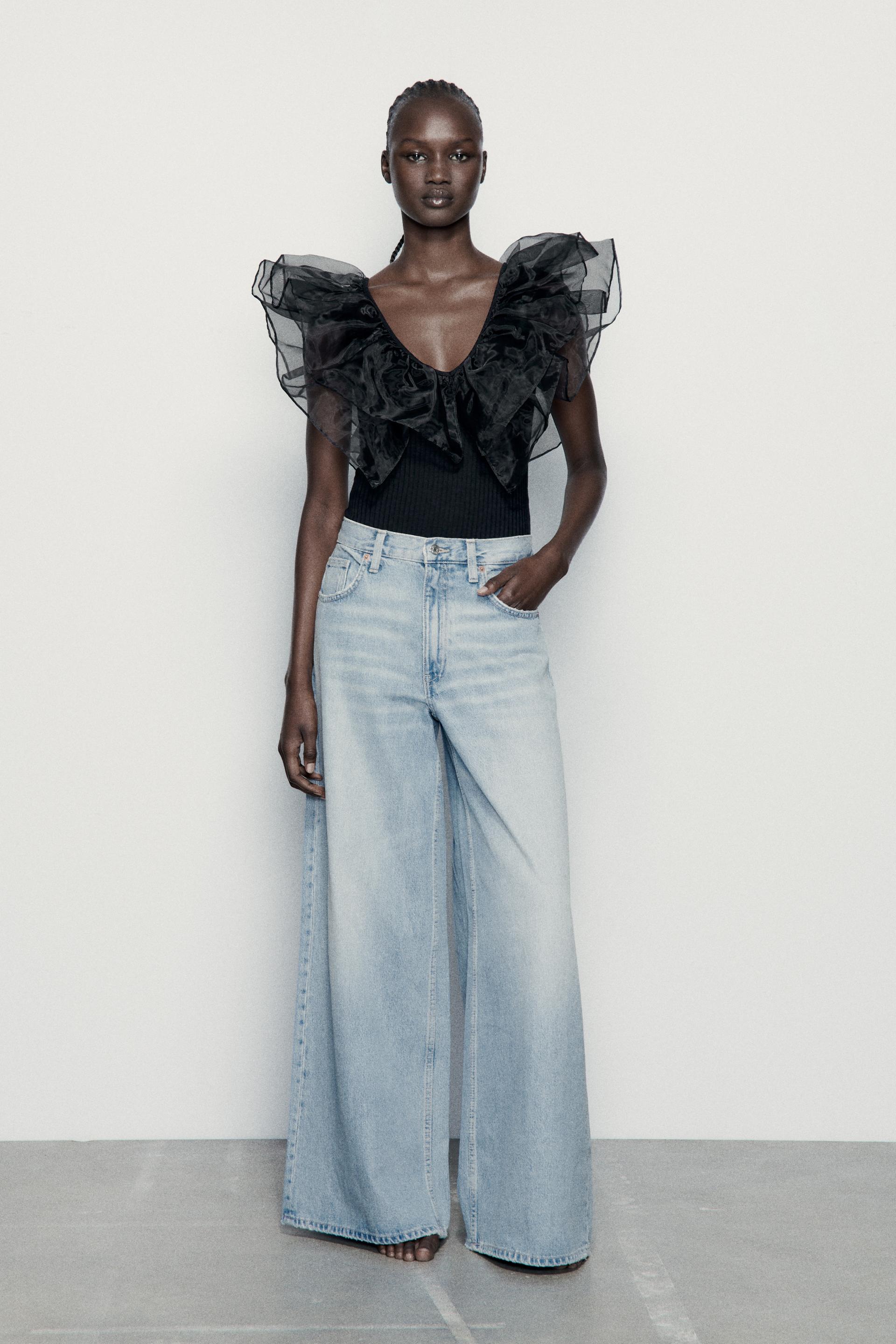 

БОДИ В РЕБРИКУ С ОРУШАМИ ИЗ ОРГАНЗЫ