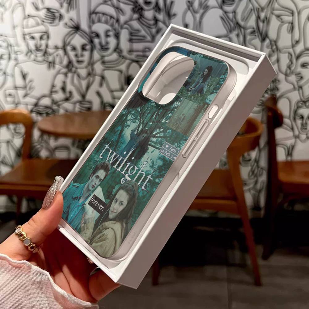 

TV Twilight Isabella Edward Cullen For IPhone 17 16 15 14 Plus 13 12 11 Pro Max With Shockproof Protective Phone Cover iPhone 14pro max