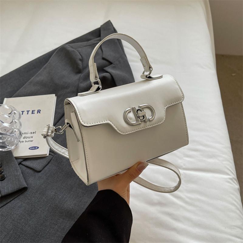 Trendy 2024 New Arrival Women s Bag With Simple And Fashionable Design бежевый