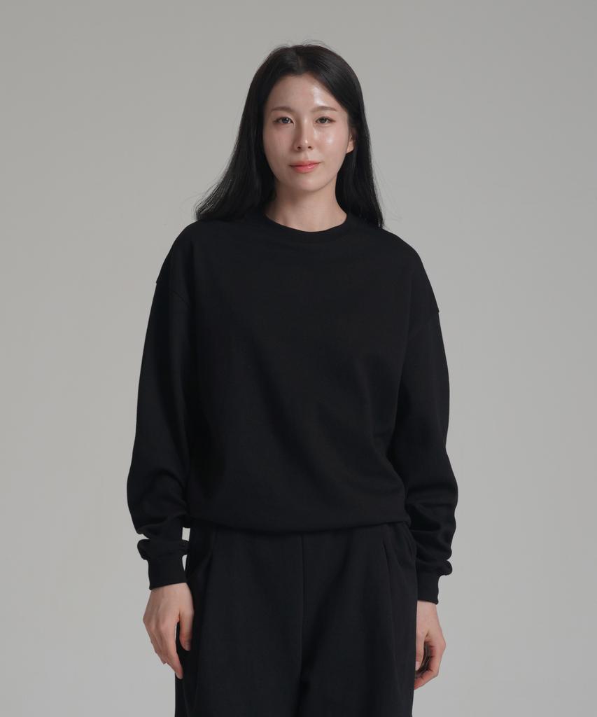Noming Loose Fit Cropped Easy Sweatshirt - Black