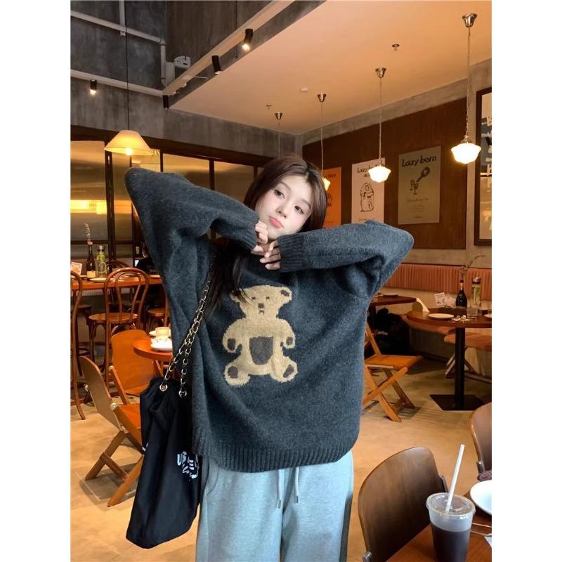 Women s Beige Bear Pattern Oversized Crew Neck Knit Sweater Round Neck Embroidered S серый