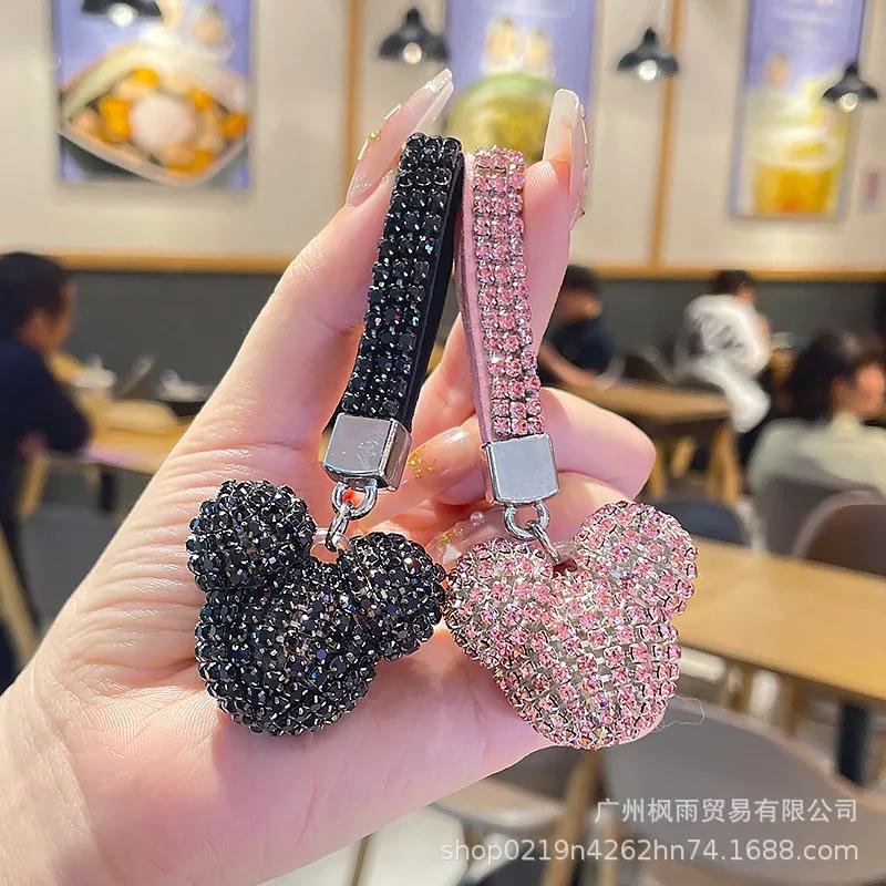 Exquisite Cute Diamond Bear Keychain for Cars and Luggage