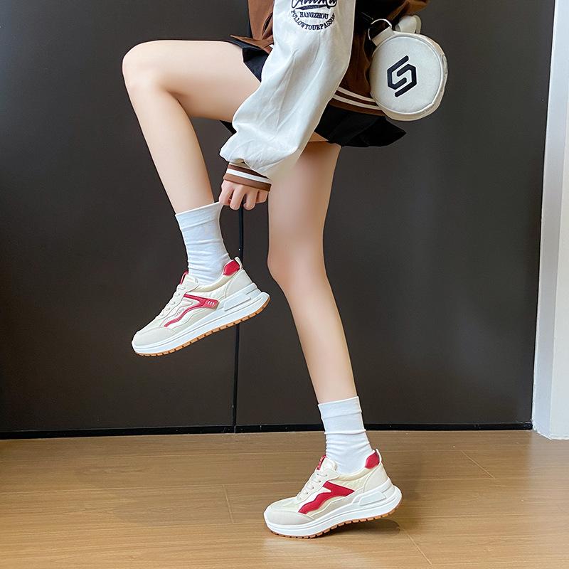 2025 little white shoes women's spring new Korean version ins female students' leisure sports versatile board shoes street shot K6905