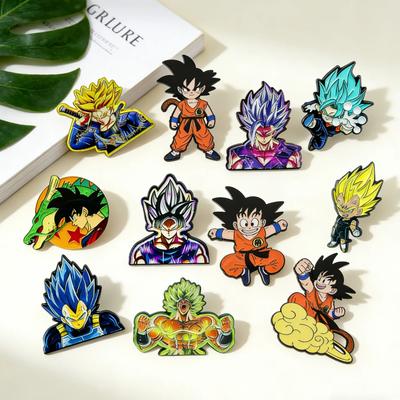 Anime-Serie Anstecknadeln für Rucksäcke Anime Broschen für Damen Emaille Pin Mode Schmuck Zubehör Geschenk für Freunde Stoff Denim