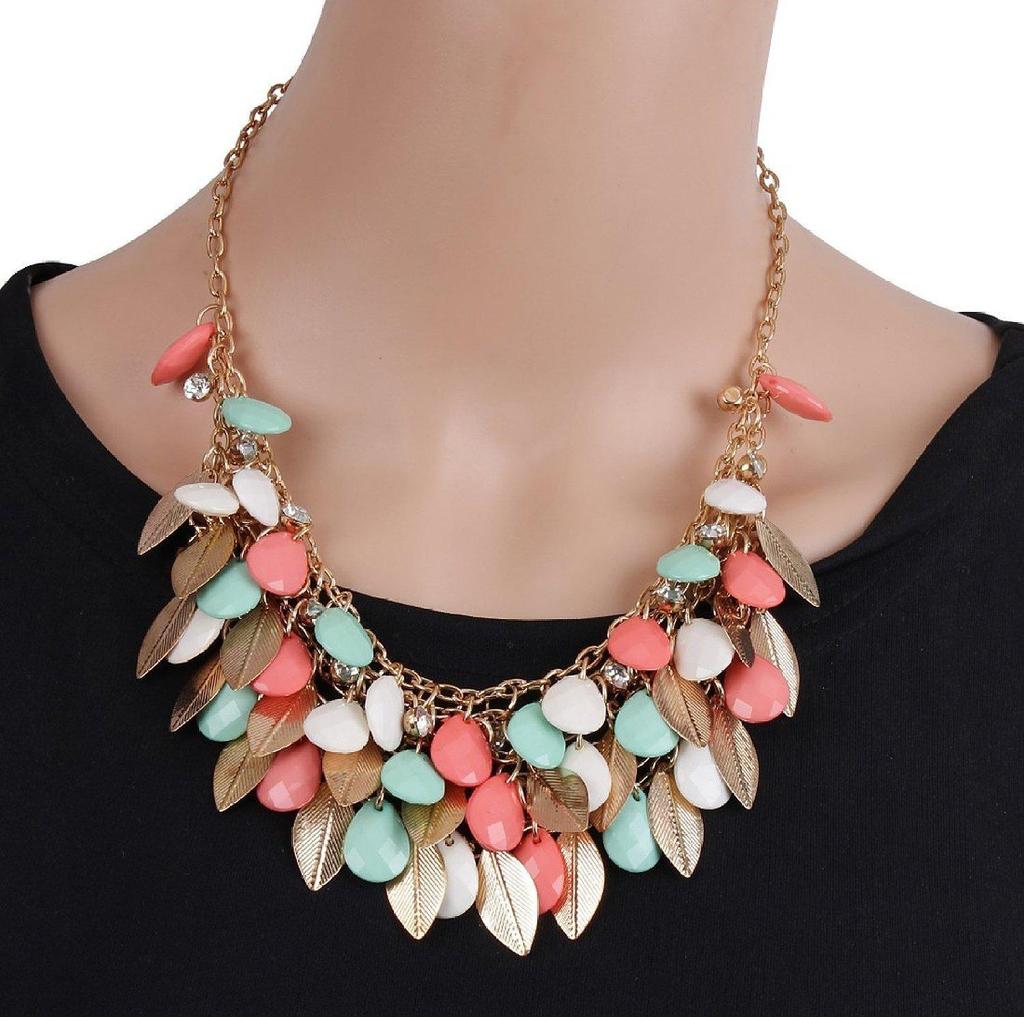 Dernier Collier Ras du Cou Métallique Multicolore Élégant pour Femmes et Filles