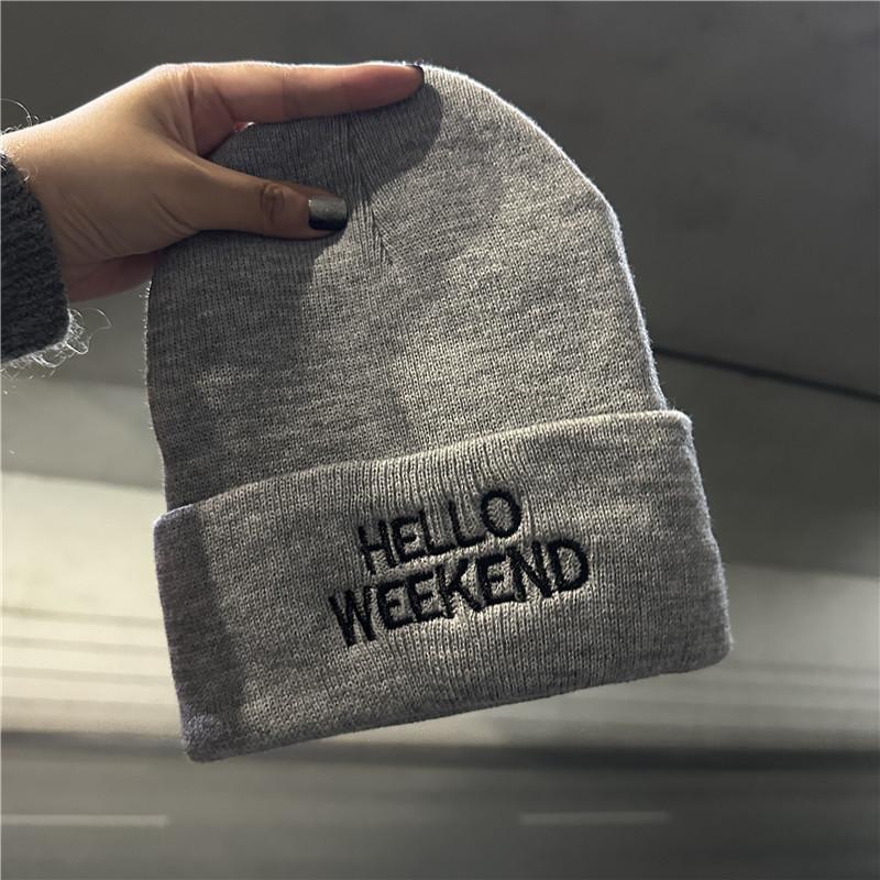 

Korean Letter Embroidered Knitted Hat for Men in Autumn and Winter Korean Style Baotou Cold Hat Simple and Versatile Warm Woolen Hat for Women 55-60CM