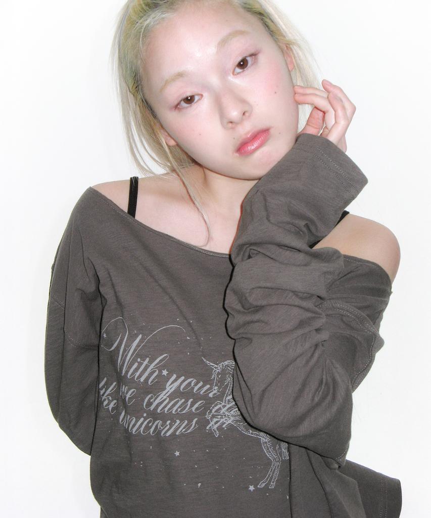AMES-WORLDWIDE Unicorn Sheer Ls Tee Charcoal
