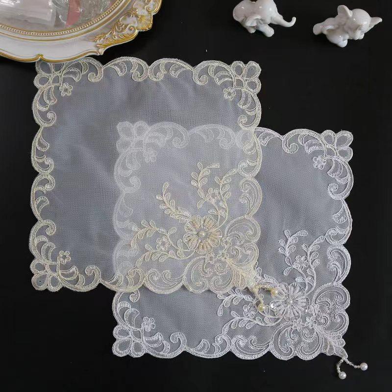 Populära pärlor blommor broderi bordsunderlägg dyna duk Bröllop Jul bordsunderlägg kök Bordsdekoration och tillbehör